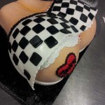 California-Checkered-cheeks-sexy-buns-and-heart-cake