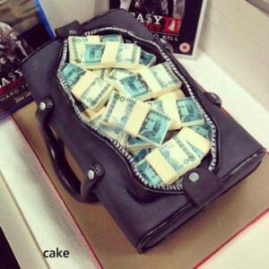 Rhode-Island-Massachusetts-Satchel-Of-Money-Custom-Adult-Cake